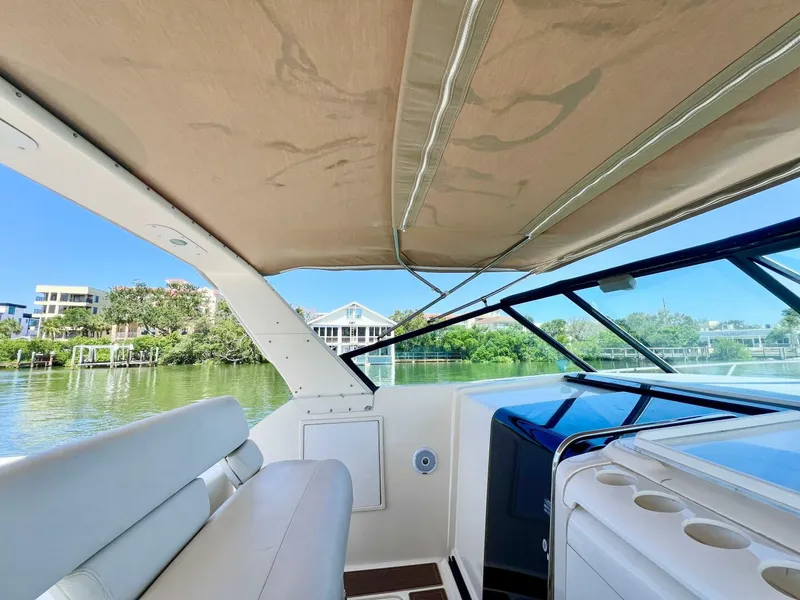 Slide: The Image of Tiara 3500 Express 1998 - 5498615