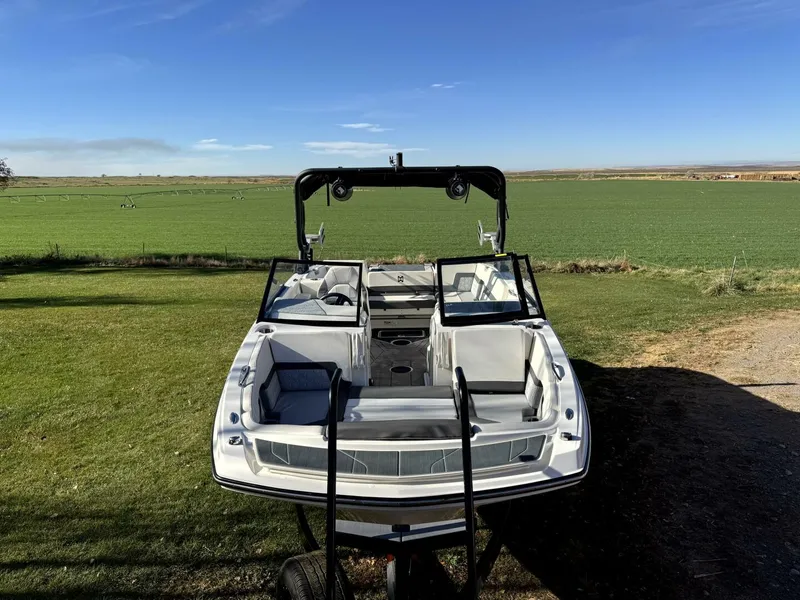 Slide: The Image of Heyday Wake Boats H22 2022 - 5847010