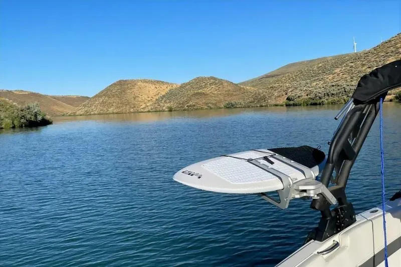 Slide: The Image of Heyday Wake Boats H22 2022 - 5504008