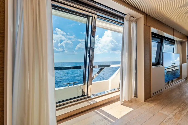 Slide: The Image of Ferretti 920 2021 - 5622576