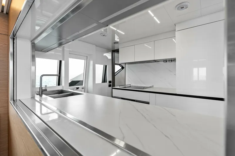 Slide: The Image of Ferretti 920 2021 - 5622584