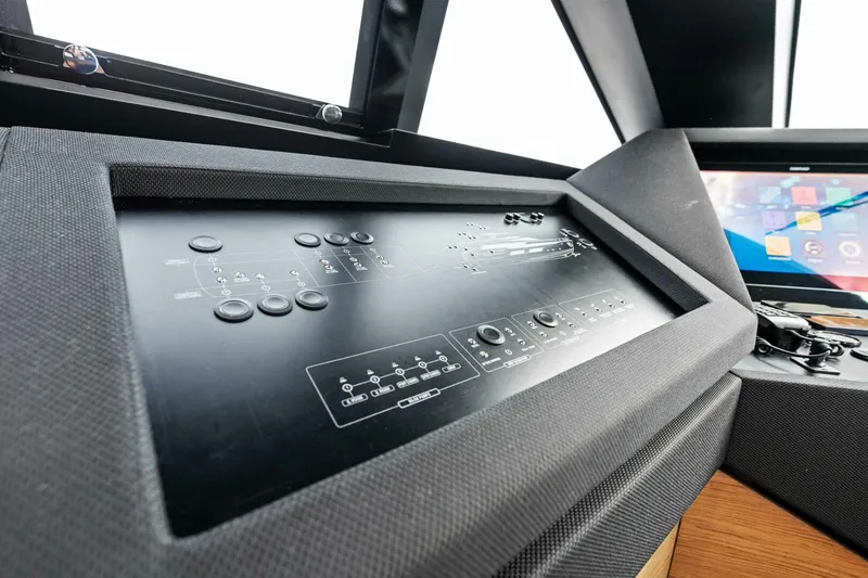 Slide: The Image of Ferretti 920 2021 - 5622592