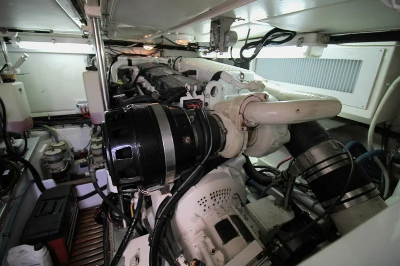 Slide: The Image of Grand Banks 49 Eastbay HX 2001 - 5499337