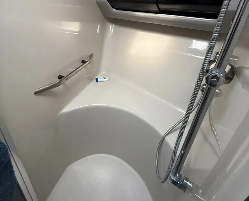 Slide: The Image of Sea Ray 460 Express Cruiser 1989 - 5499403