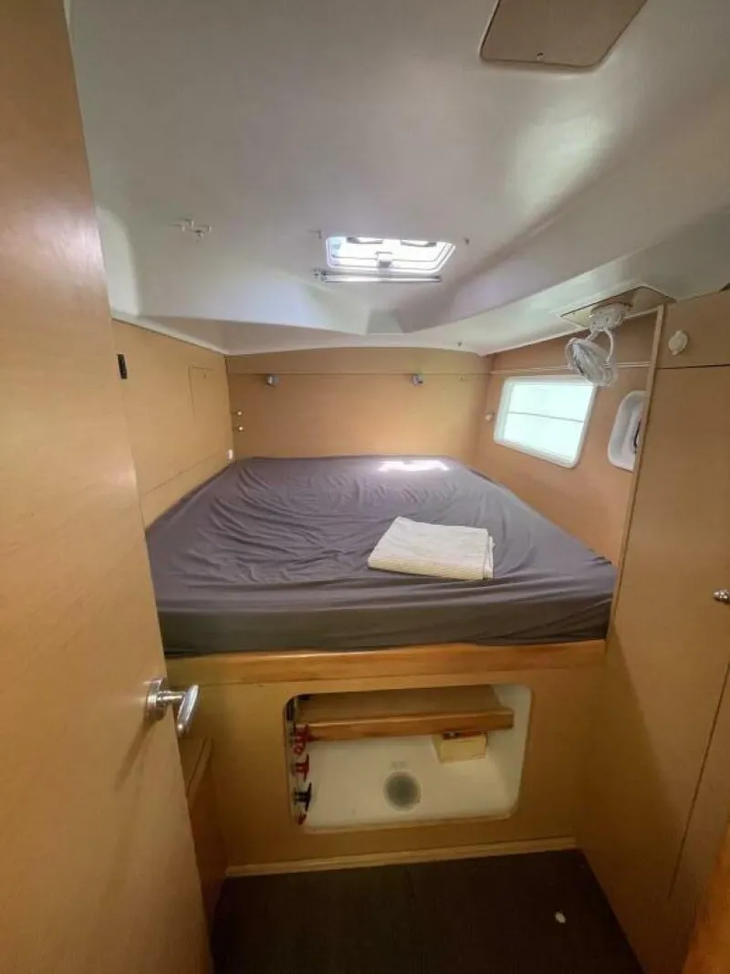 Slide: The Image of Lagoon 380 2016 - 5500258