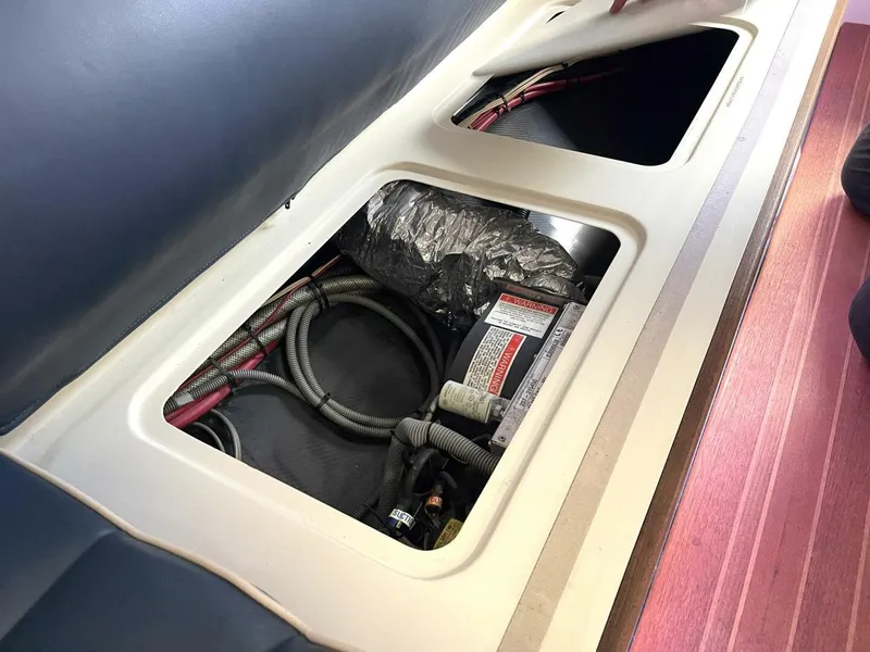 Slide: The Image of Goetz Custom Boats 33 Limo Tender 2008 - 5500402