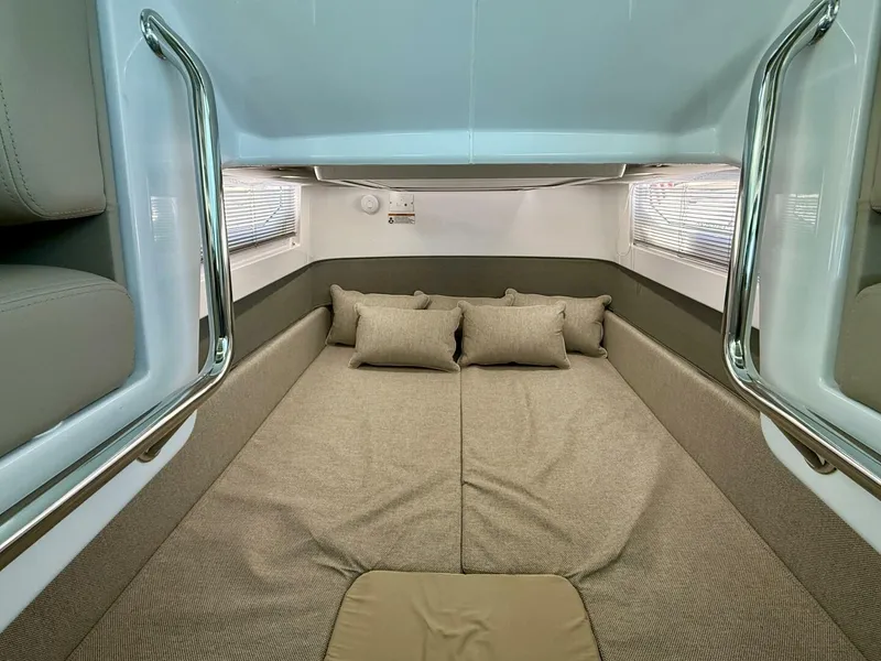 Slide: The Image of Axopar 37 Cross Cabin 2023 - 5502547