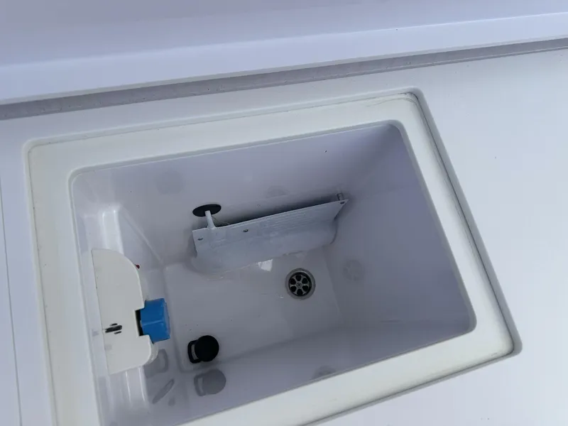 Slide: The Image of Axopar 37 XC Cross Cabin Brabus 2021 - 5511164