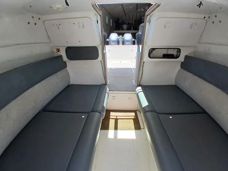 Slide: The Image of Protector 28 Targa 2002 - 5500775