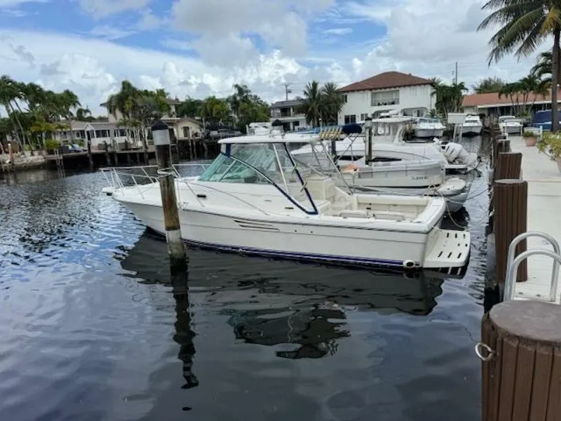 The Image of Pursuit 3000 Express 2002 - 5501211