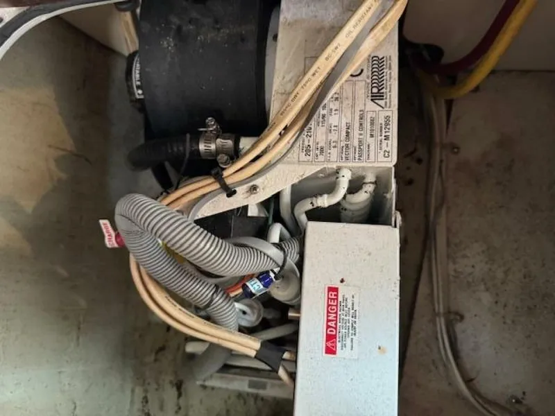 Slide: The Image of Pursuit 3000 Express 2002 - 5501245