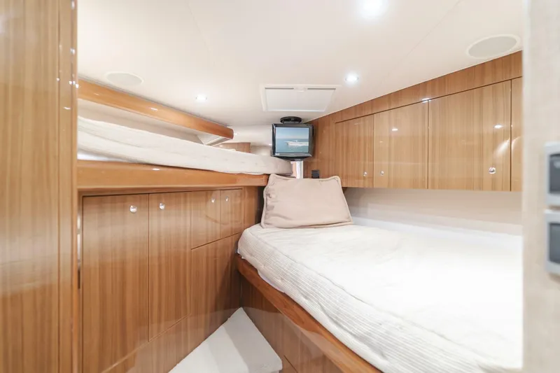 Slide: The Image of 2008 Viking 52 Sport Coupe Endurance - 5540531