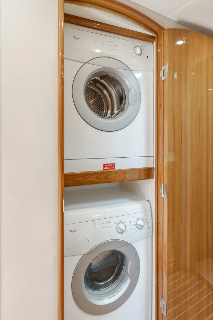 Slide: The Image of 2008 Viking 52 Sport Coupe Endurance - 5540534