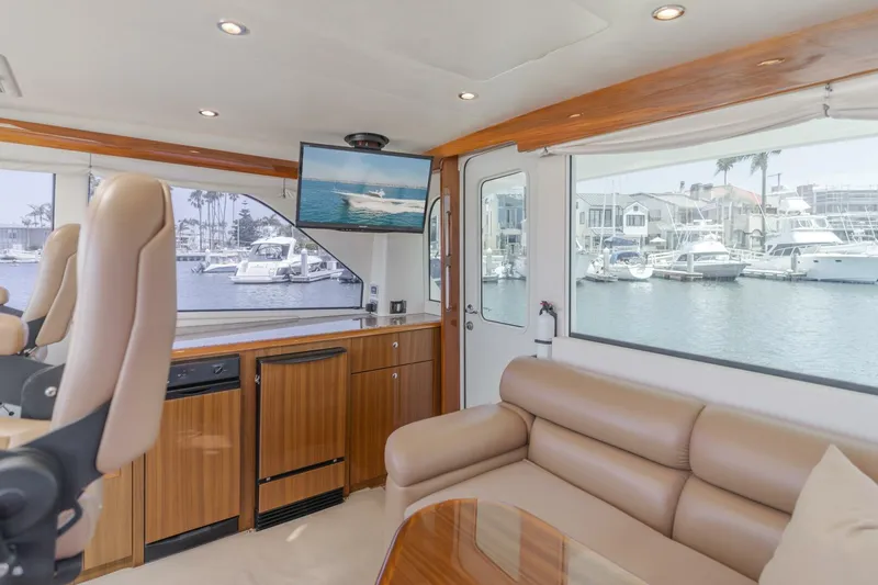 Slide: The Image of 2008 Viking 52 Sport Coupe Endurance - 5540517