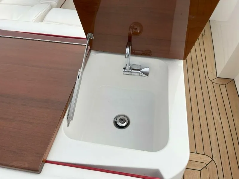 Slide: The Image of Hinckley Yachts Talaria 29R 2007 - 5796697