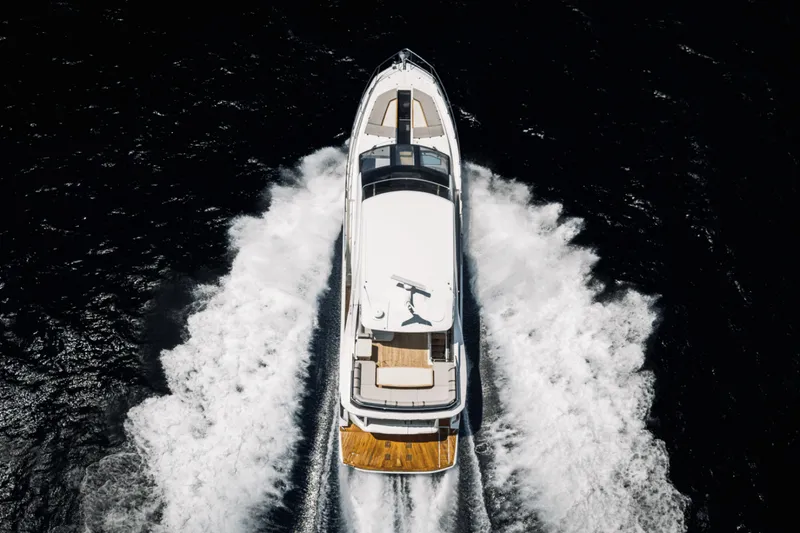 Slide: The Image of Galeon 640 FLY 2026 - 5594105