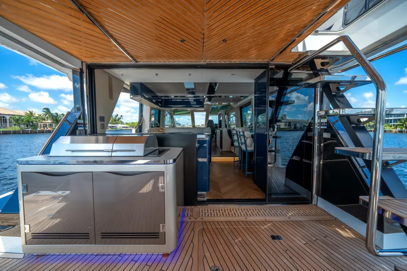 Slide: The Image of Galeon 640 FLY 2026 - 5594156