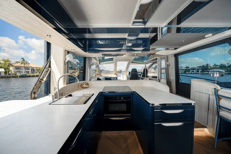 Slide: The Image of Galeon 640 FLY 2026 - 5594164