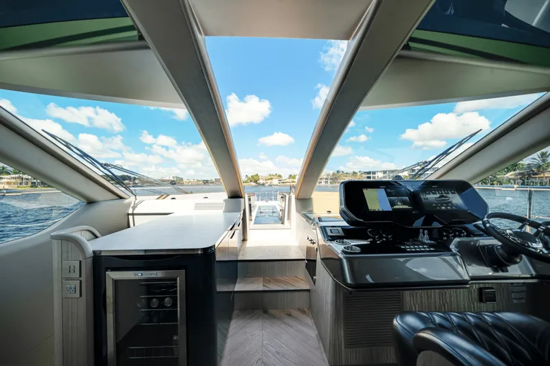 Slide: The Image of Galeon 640 FLY 2026 - 5594166