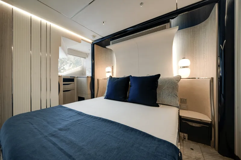 Slide: The Image of Galeon 640 FLY 2026 - 5594176