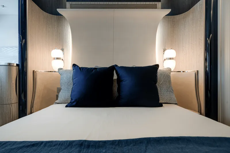 Slide: The Image of Galeon 640 FLY 2026 - 5594181