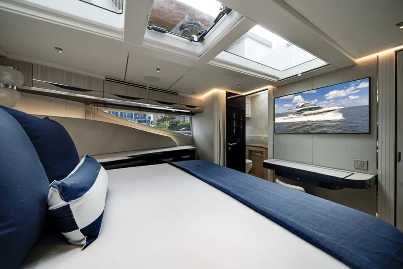 Slide: The Image of Galeon 640 FLY 2026 - 5594190