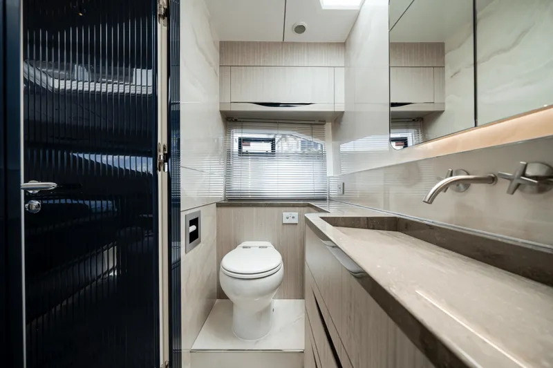 Slide: The Image of Galeon 640 FLY 2026 - 5594194