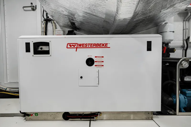 Slide: The Image of Galeon 640 FLY 2026 - 5594201