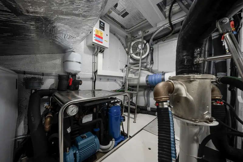 Slide: The Image of Galeon 640 FLY 2026 - 5832432