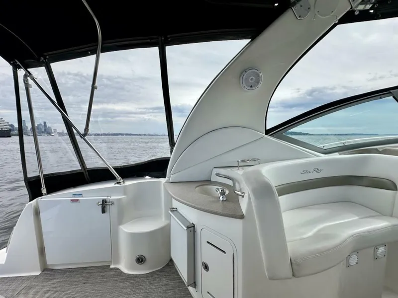 Slide: The Image of Sea Ray 320 Sundancer 2006 - 5501396