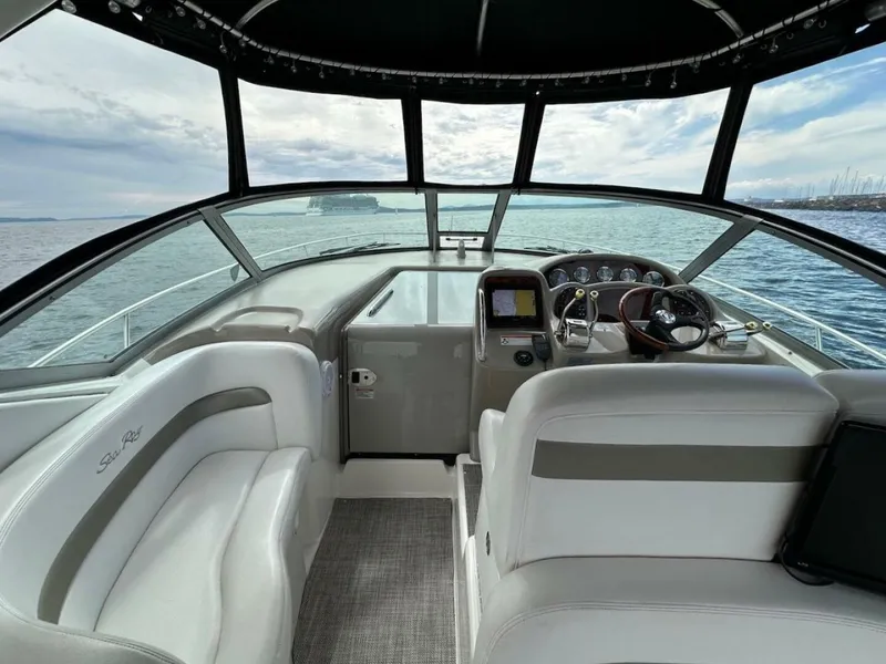 Slide: The Image of Sea Ray 320 Sundancer 2006 - 5501397