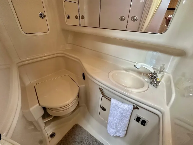 Slide: The Image of Sea Ray 320 Sundancer 2006 - 5501408