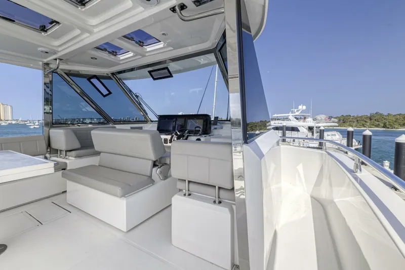 Slide: The Image of Aquila 54 2023 - 5501474