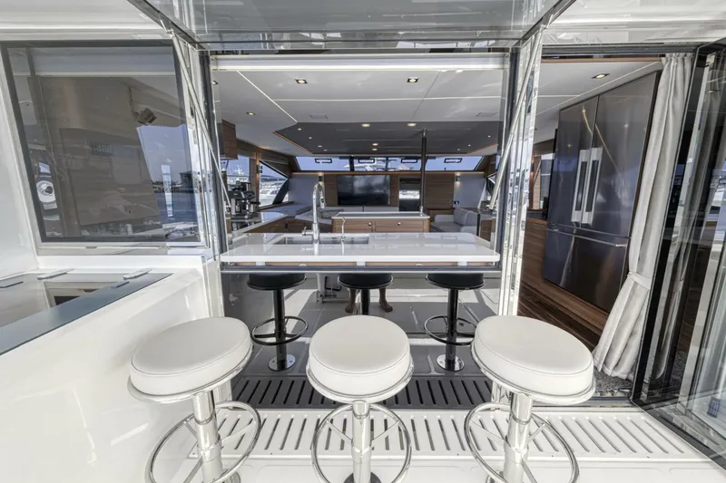 Slide: The Image of Aquila 54 2023 - 5501498