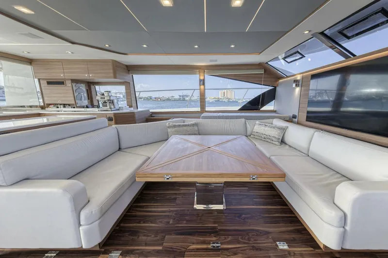 Slide: The Image of Aquila 54 2023 - 5501514