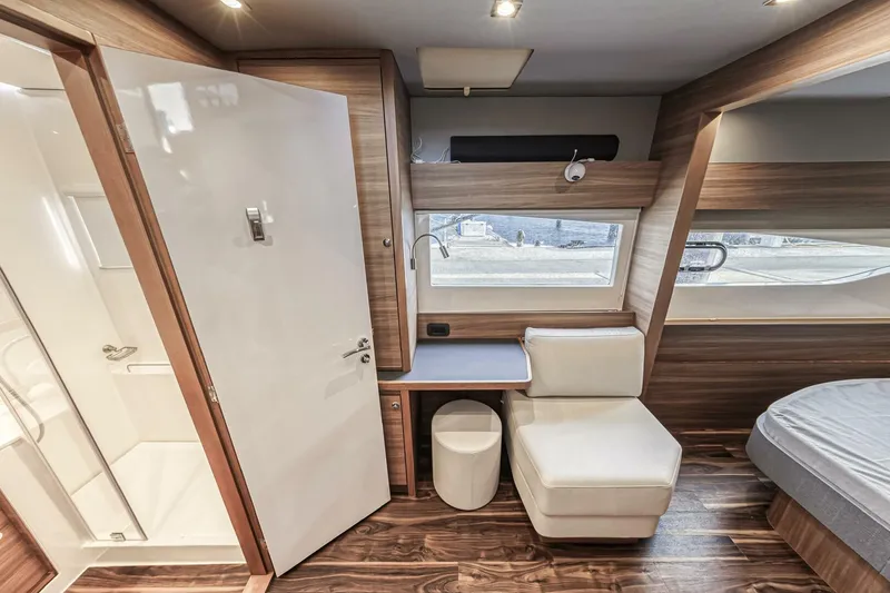 Slide: The Image of Aquila 54 2023 - 5501532