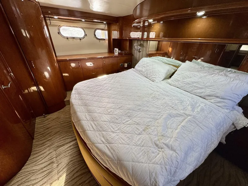 Slide: The Image of Stateroom 2004 Marquis 59 Motor Yacht - 5502567
