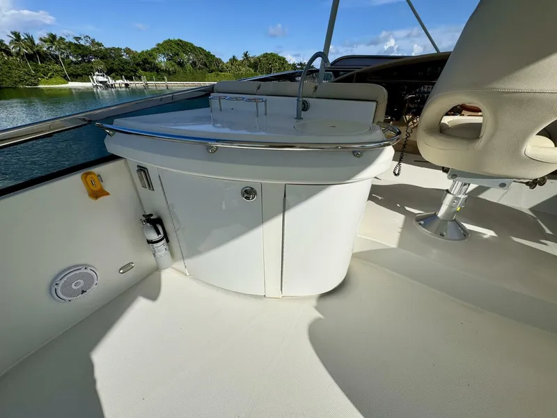 Slide: The Image of Flybridge 2004 Marquis 59 Motor Yacht - 5502616