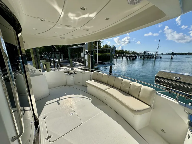 Slide: The Image of Cockpit 2004 Marquis 59 Motor Yacht - 5502817