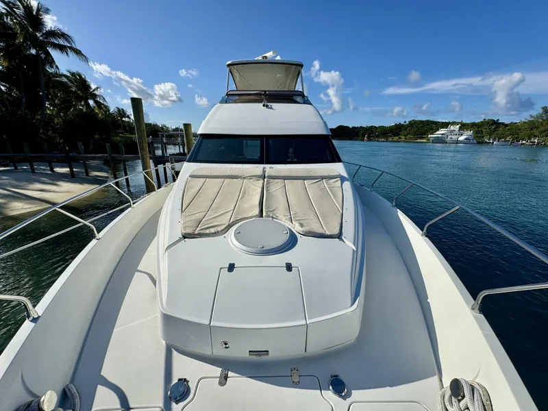 Slide: The Image of Bow 2004 Marquis 59 Motor Yacht - 5502622