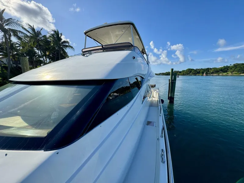 Slide: The Image of Bow 2004 Marquis 59 Motor Yacht - 5502624