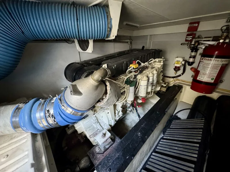 Slide: The Image of Engine Room 2004 Marquis 59 Motor Yacht - 5502829