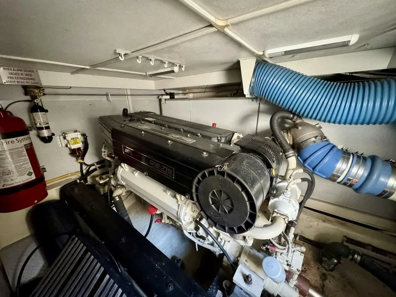 Slide: The Image of Engine Room 2004 Marquis 59 Motor Yacht - 5502831