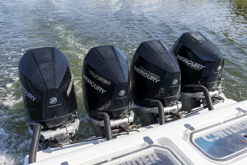 Slide: The Image of 2022 44_ Contender 44 ST One More Engines (9) - 5502712