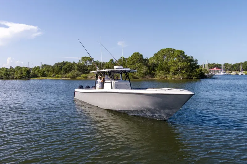 Slide: The Image of 2022 44_ Contender 44 ST One More Starboard Profile  (1) - 5502805