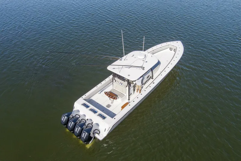 Slide: The Image of 2022 44_ Contender 44 ST One More Starboard Profile  (2) - 5502806