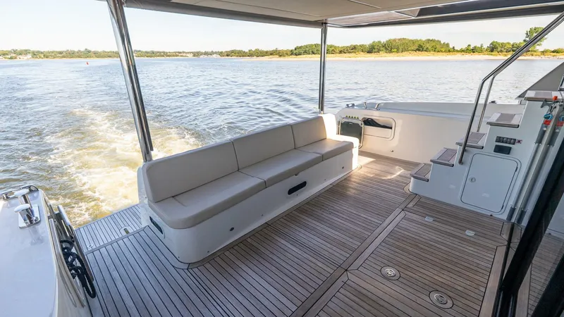 Slide: The Image of Absolute Navetta 58 2019 - 5502912