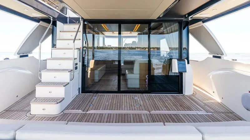 Slide: The Image of Absolute Navetta 58 2019 - 5502913
