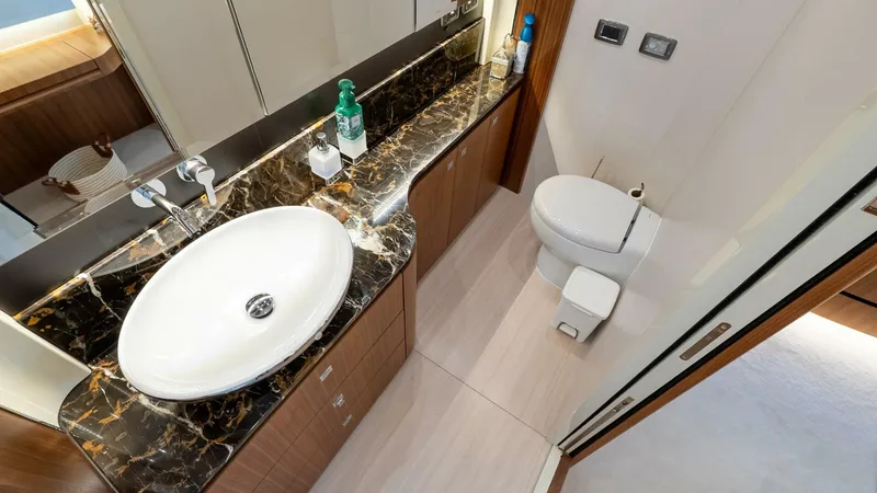 Slide: The Image of Absolute Navetta 58 2019 - 5502889