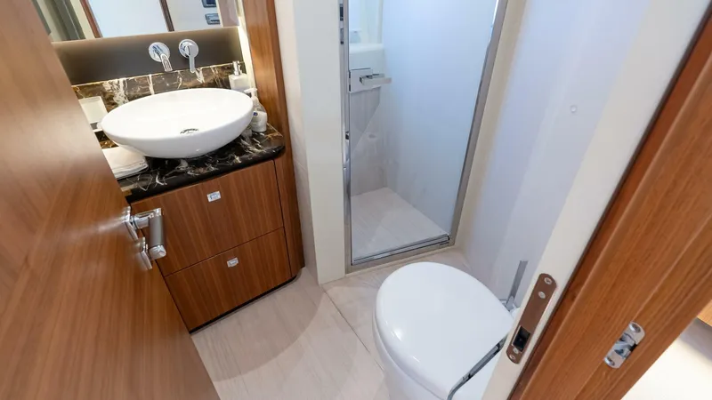 Slide: The Image of Absolute Navetta 58 2019 - 5502890